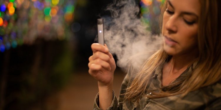 Vaping over Smoking: What is the Right Choice?
