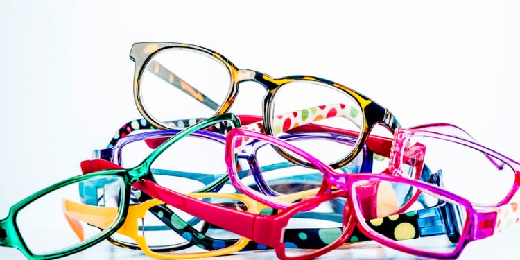 The Complete Guide to features of Eye Wear Products