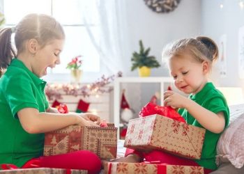 Thank You Presents for Friends and Family: The Complete Guide