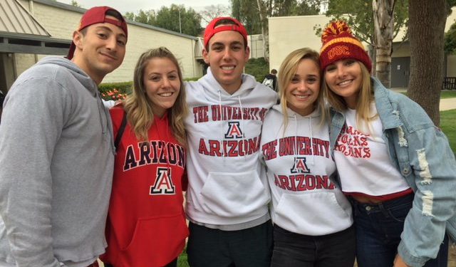 Fundamental Merits Of Buying And Wearing College Merchandise