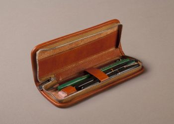 Leather Pencil Cases: Bridging Tradition with Modernity