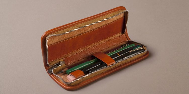 Leather Pencil Cases: Bridging Tradition with Modernity