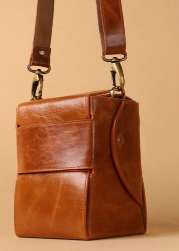 The Future of Personalized Leather Gifts: Innovation Meets Tradition